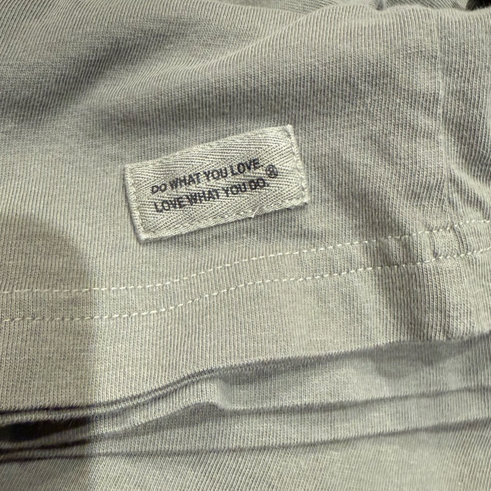 Life Is Good Men's Khaki Flag Tee - Picture 3 of 3